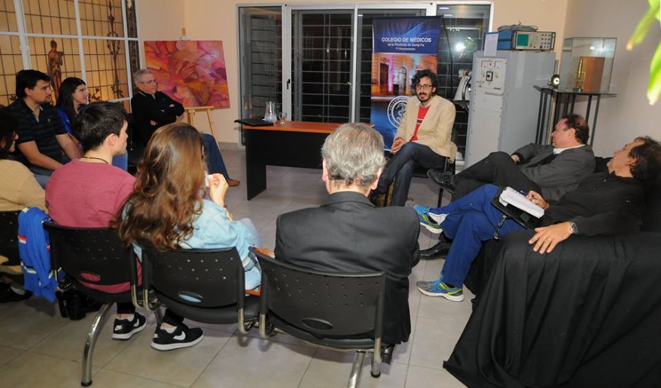 Vuelve el Café Filosófico del Colegio de Médicos