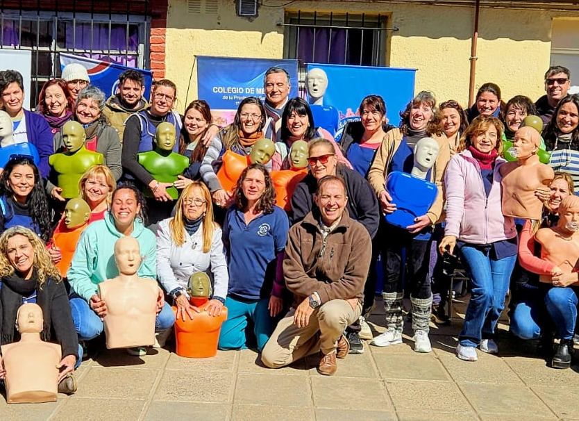 Curso de RCP en la Escuela Di Carlo – 13 de agosto