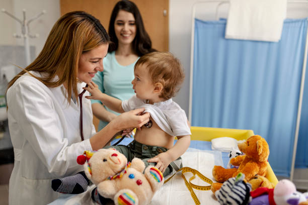 Convocatoria para Médicos/as Pediatras